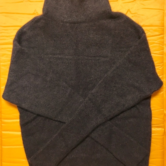 100% Wilfred Cyprie Cashmere Sweater - Picture 4 of 6